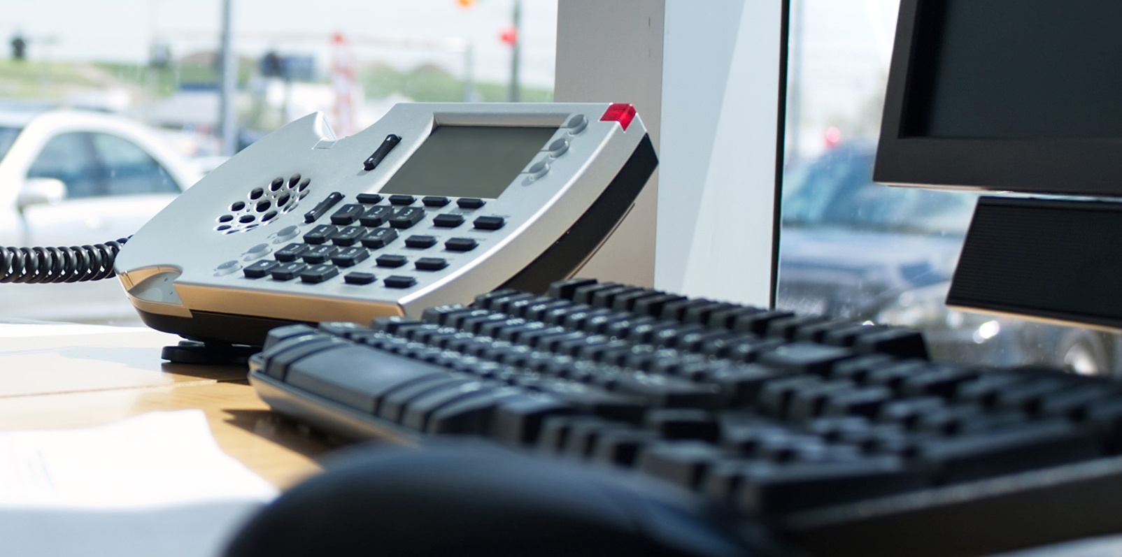 3-Things-to-Do-When-Considering-a-VoIP-System-2.jpg